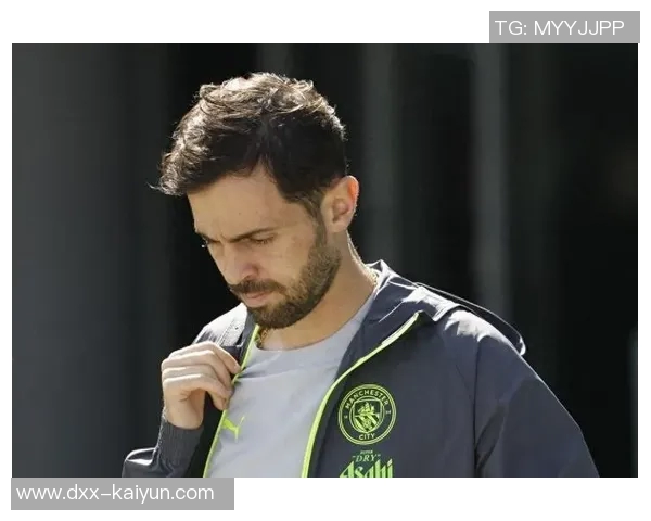 B席表示已确定下赛季合同到期后的去向?瓜帅:他没有告诉我 B席表示已确定下赛季合同到期后的去向?瓜帅:他没有告诉我