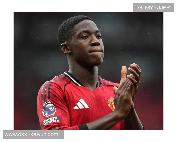 邮报：曼联想世界杯前签6号位，避免世界杯后目标球员涨价