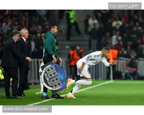 防守不稳，皇马近3场比赛场均被射门15次，此前14场仅为9.7次