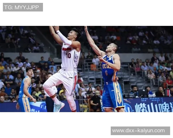 阿联复出广东豪取25连胜,布鲁克斯是回来领奖的? 阿联复出广东豪取25连胜,布鲁克斯是回来领奖的?